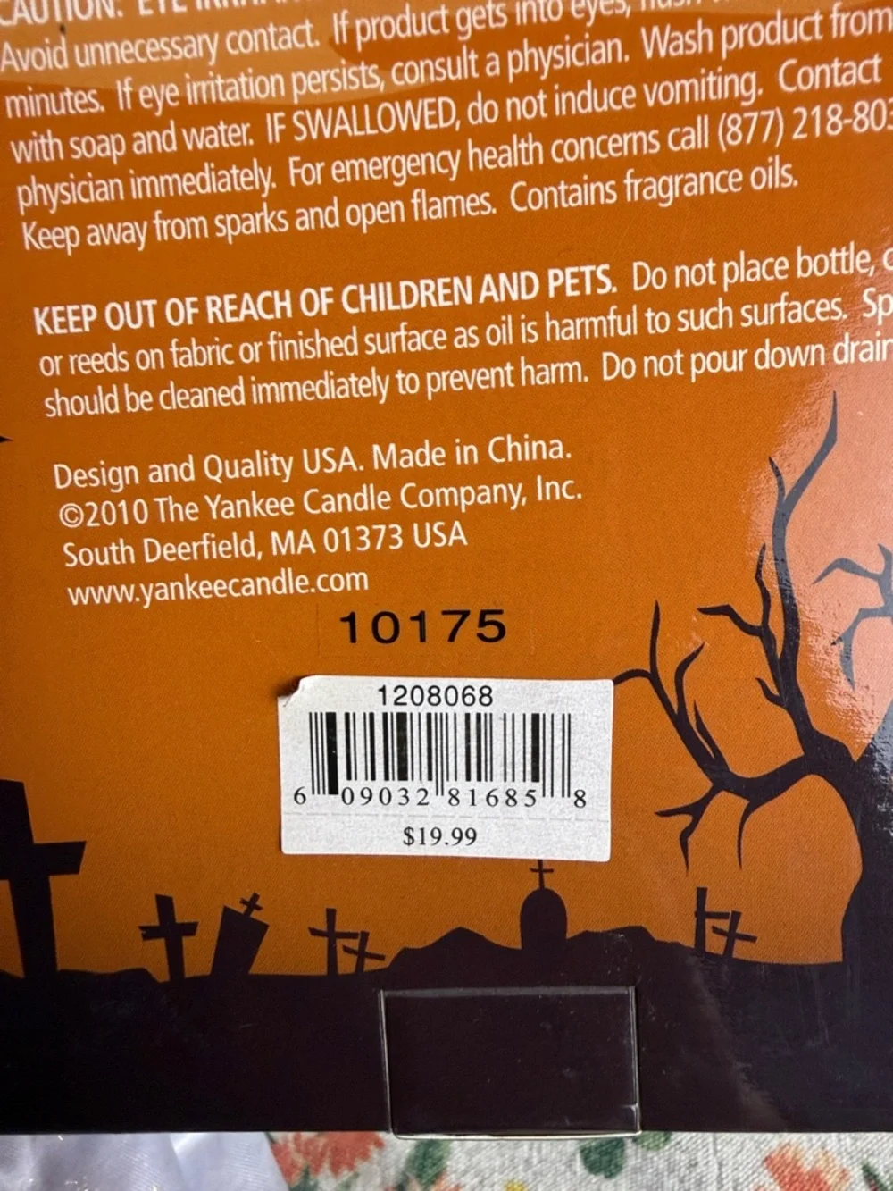 NIB Vintage Boney Bunch Yankee Candle Halloween Diffuser bride groom